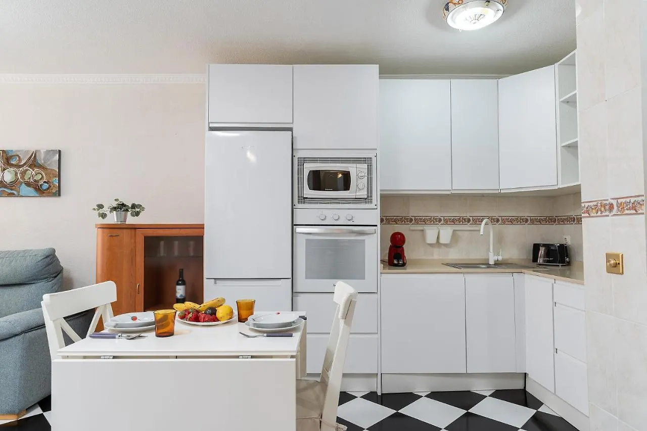 Blonzu Guinea Apartment Benalmadena 0*,